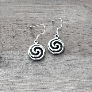 925 Sterling Silver Swirl Dangle Earrings! NEW!